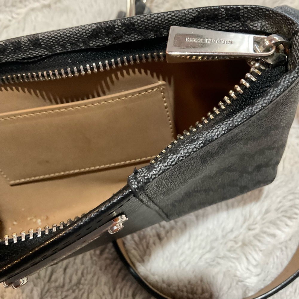Michael Kors Gray and Black MK Logo
Fanny Pack - Picture 4 of 5